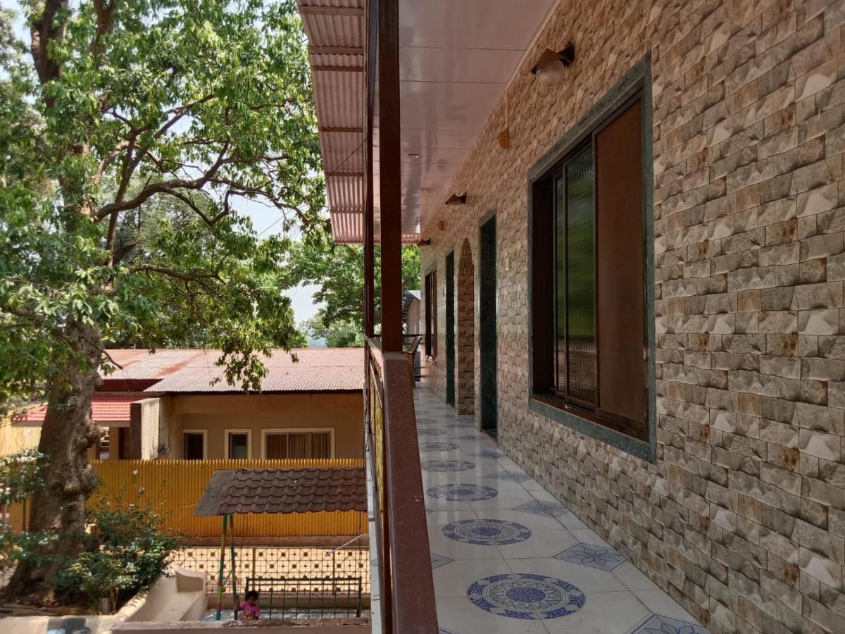 New Alpha House Matheran Hotel Exterior foto